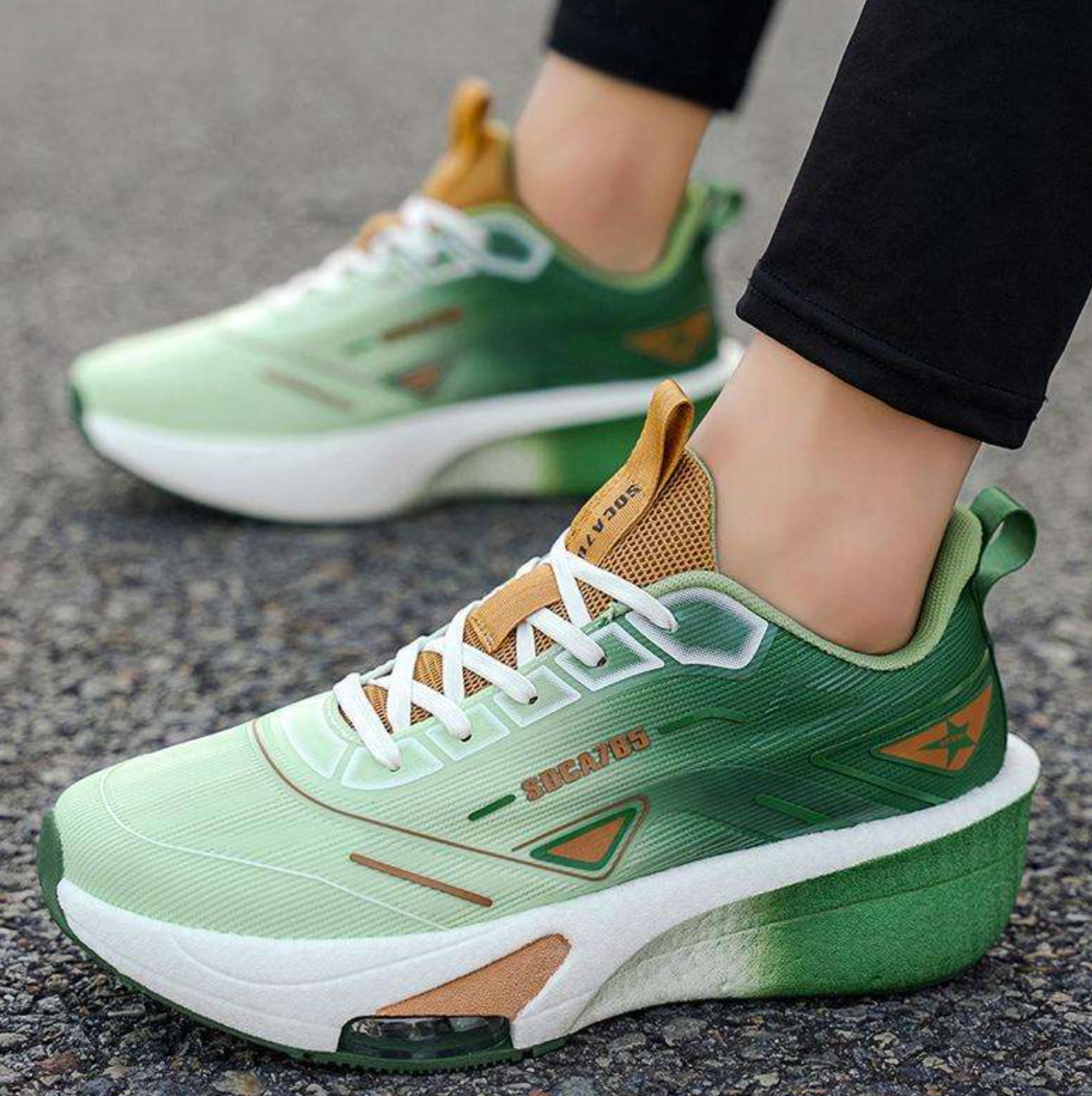 Unisex Lightweight Breathable Mesh Running Shoes
